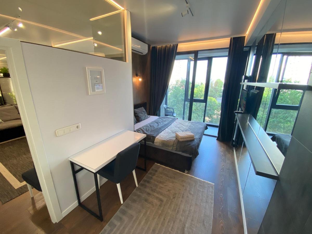 Rentnow Modern Lux Apartment In Centre تشيسيناو المظهر الخارجي الصورة