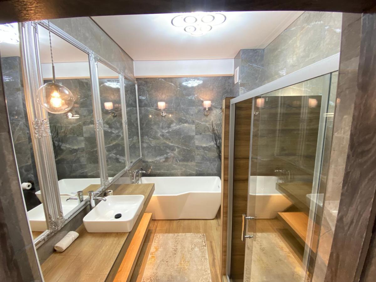 Rentnow Modern Lux Apartment In Centre تشيسيناو المظهر الخارجي الصورة