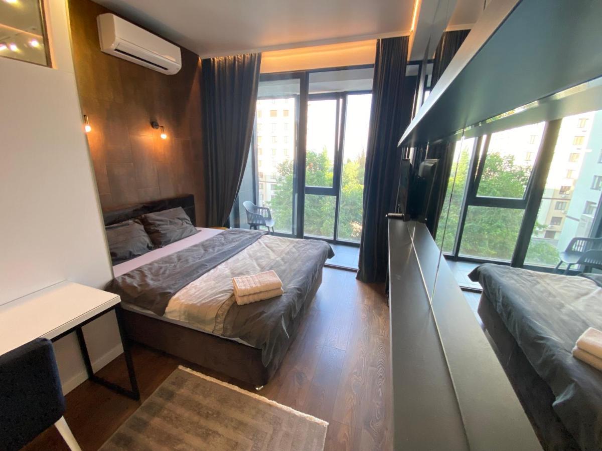 Rentnow Modern Lux Apartment In Centre تشيسيناو المظهر الخارجي الصورة