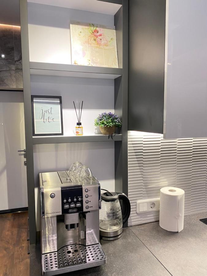 Rentnow Modern Lux Apartment In Centre تشيسيناو المظهر الخارجي الصورة
