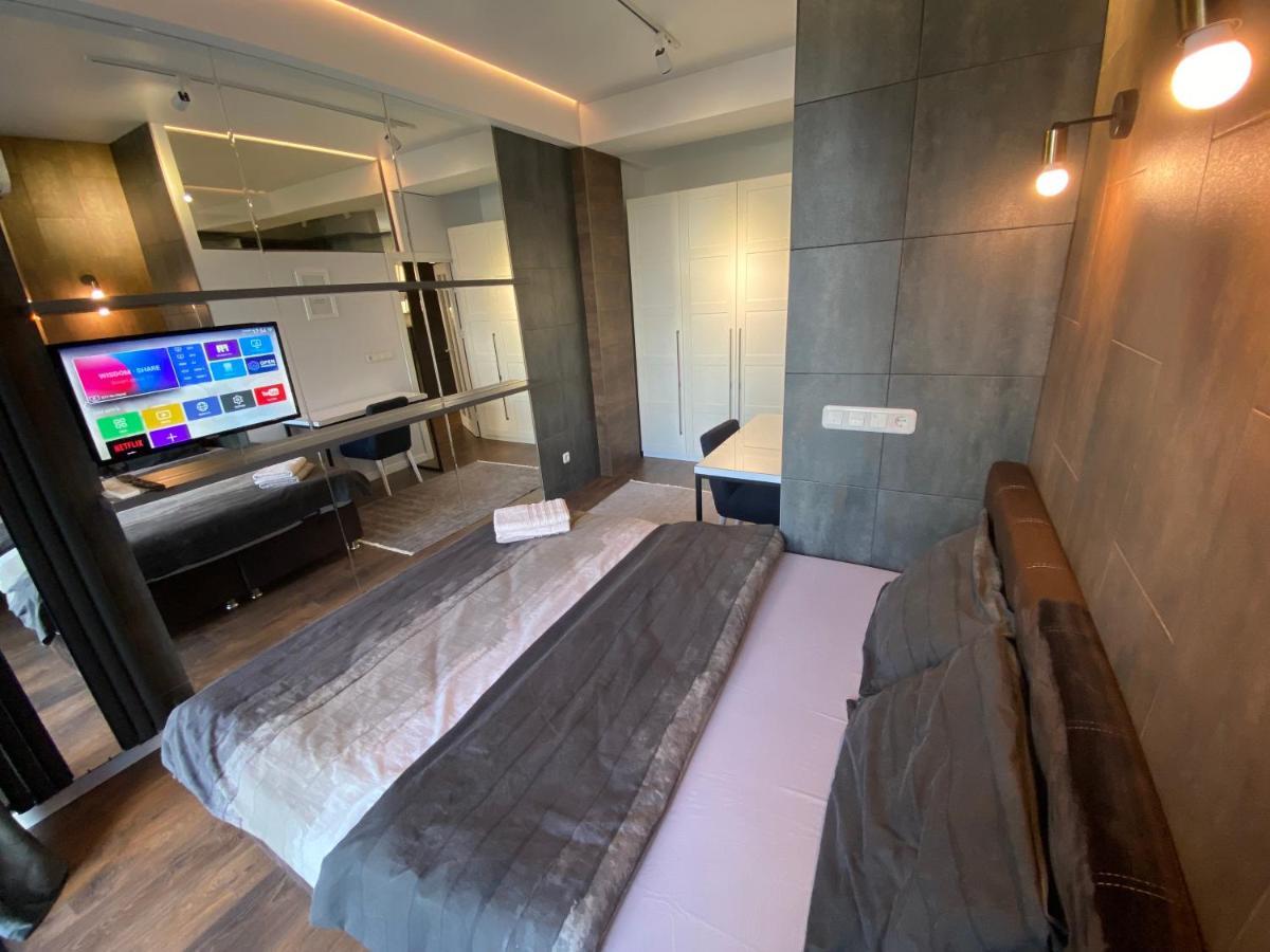 Rentnow Modern Lux Apartment In Centre تشيسيناو المظهر الخارجي الصورة