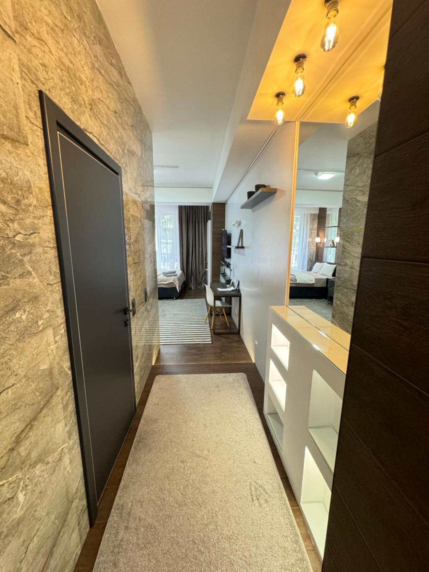 Rentnow Modern Lux Apartment In Centre تشيسيناو المظهر الخارجي الصورة
